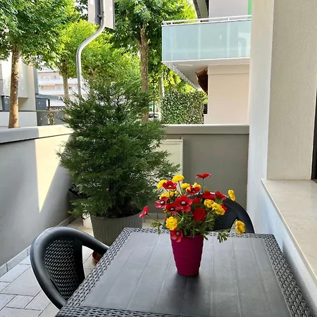 Apartment Adorable Flat With Balcony Lignano Sabbiadoro